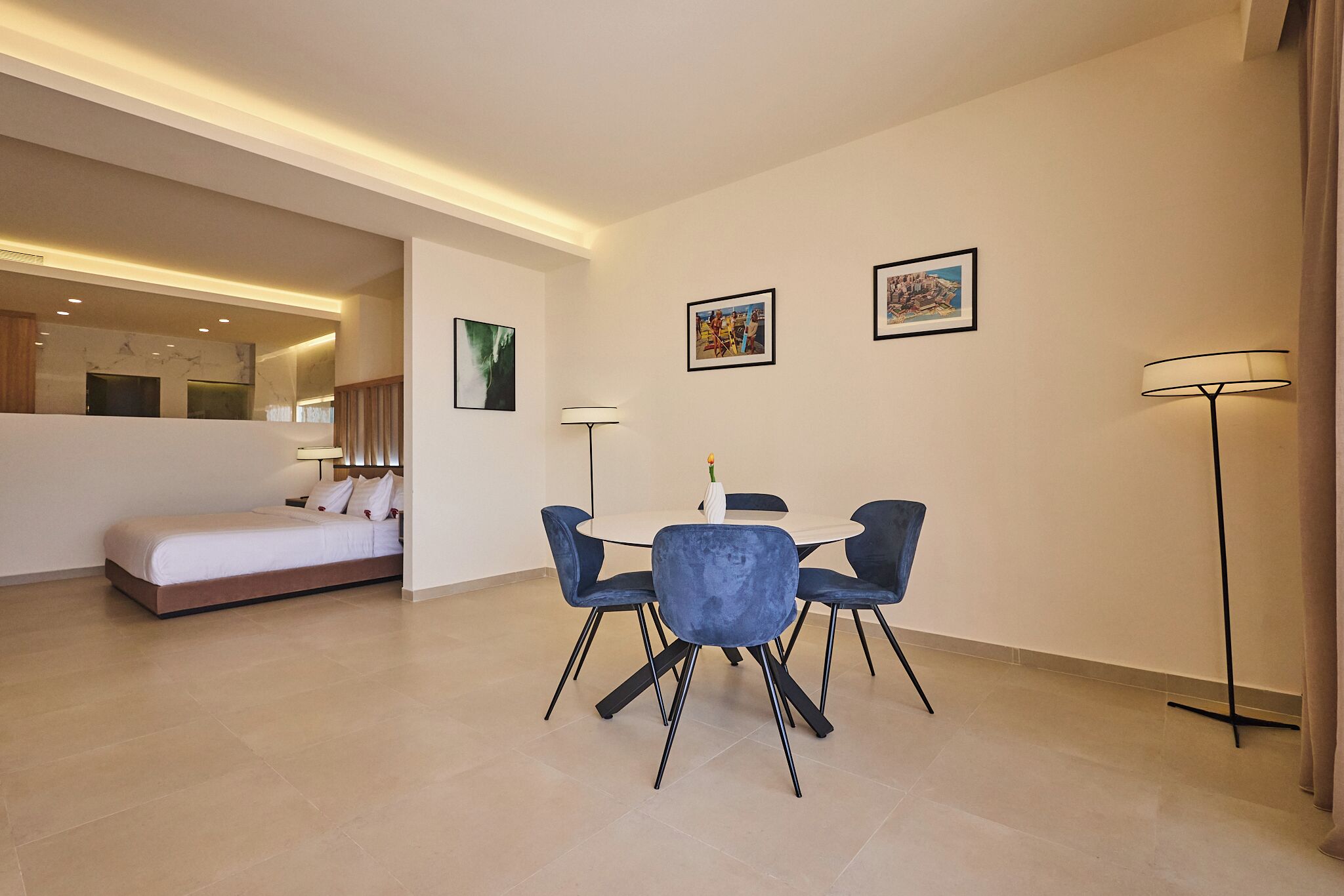 Honeymoon Suite | In-room dining