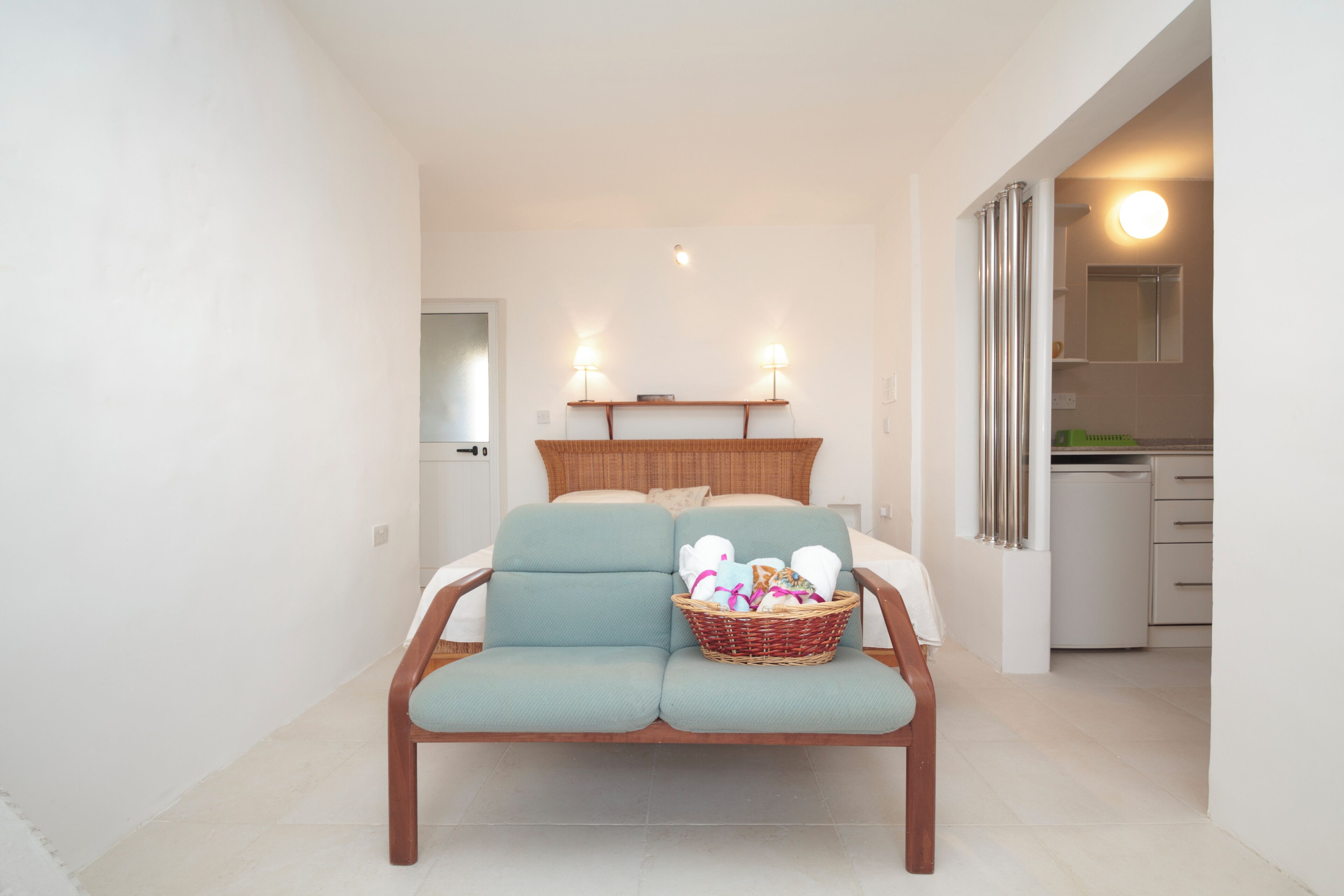 3 多间卧室、办公桌、熨斗/熨衣板、旅行婴儿床