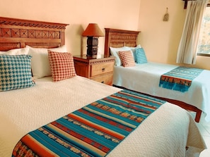 Standard dubbelrum | MörklÀggningsgardiner, gratis wi-fi och sÀngklÀder