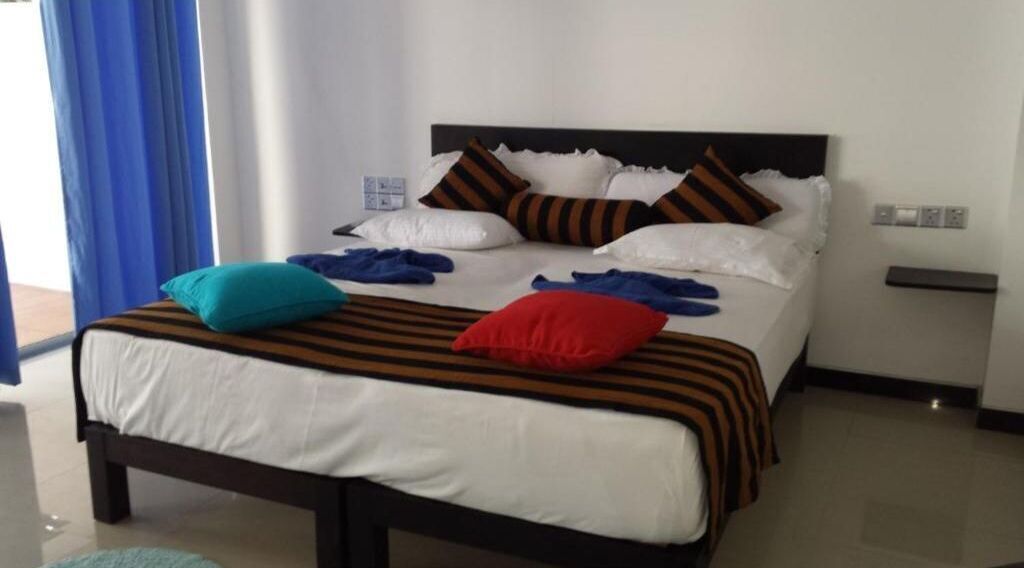 1 室のベッドルーム、WiFi