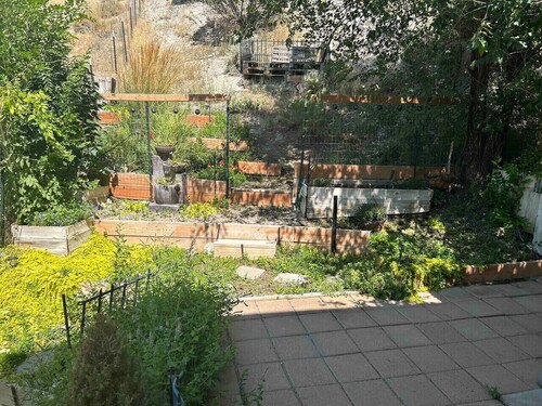 Mountain-View Townhouse