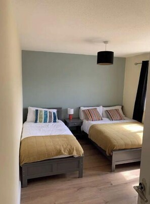 3 bedrooms, WiFi, bed sheets