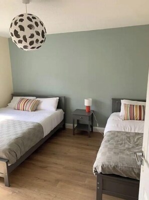 3 habitaciones, wifi y ropa de cama 