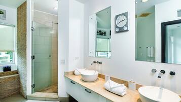 Deluxe-Apartment | Badezimmer