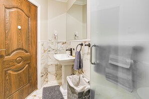 Haartrockner, Handtücher