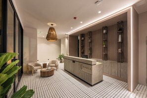 Reception - Nakúa Stay + Work (Medellín)