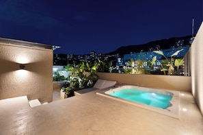 Luxury Penthouse | Terrace/patio