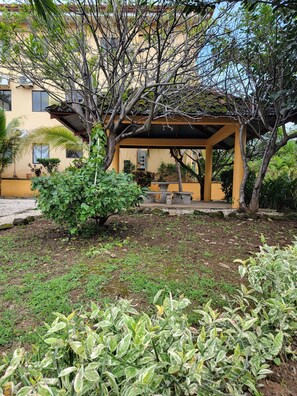 Property grounds - Sensational sunsets, quiet, pet and kid friendly.  Near the beach (Playa Hermosa)