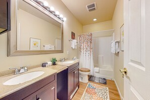 Hair dryer, towels
