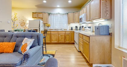 Cedars Hideaway B | Dog-friendly apartment in Stanwood with a fire table