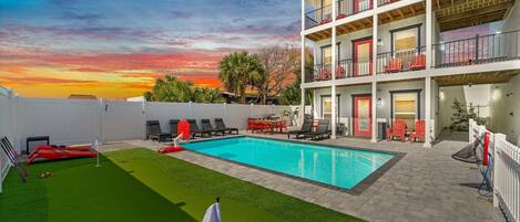 Piscina externa, piscina aquecida