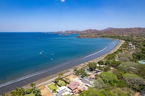Sulla spiaggia, teli da spiaggia