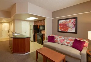 TV - Flamingo, a Hilton Grand Vacations Club - 2 Bedroom - 2LO (Las Vegas)