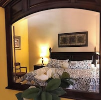 Cortinas blackout, tabla de planchar con plancha y wifi gratis