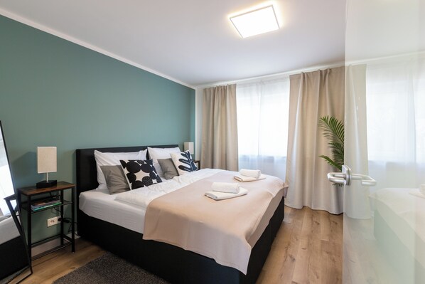 1 bedroom, iron/ironing board, travel cot, free WiFi