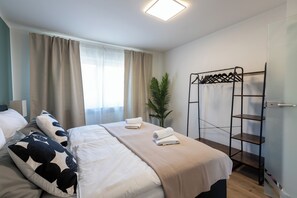 1 bedroom, iron/ironing board, travel cot, free WiFi