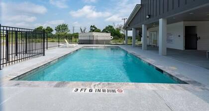 2 BR/2 Bath Condo; Sleeps 5