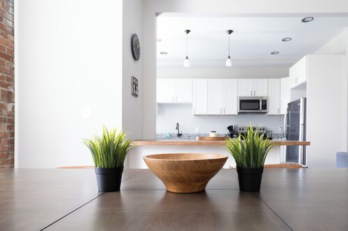 Beautiful 6BR Fox Park Home // 1st Floor Master Bed and Bath + Private Parking! 