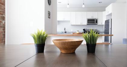 Beautiful 6BR Fox Park Home // 1st Floor Master Bed and Bath + Private Parking!