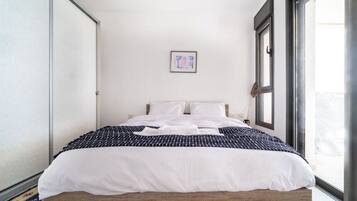 3 bedrooms, iron/ironing board