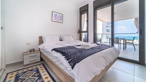 3 Schlafzimmer, Bügeleisen/Bügelbrett