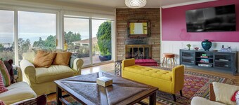 Stunning Bay-View Home in Kensington!