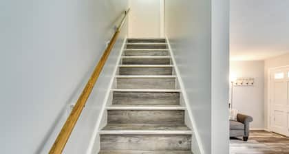 4 Mi to Dtwn Rochester: Charming Apt w/ Patio!