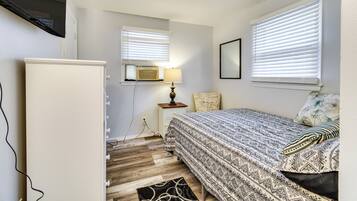 2 Schlafzimmer, Bügeleisen/Bügelbrett, Internetzugang, Bettwäsche