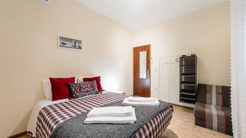 3 chambres, accĂšs Internet, draps fournis