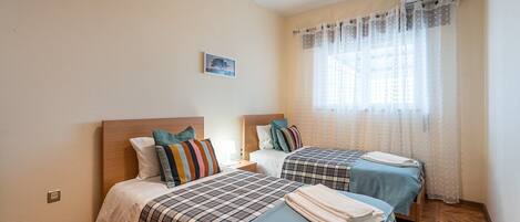 3 makuuhuonetta, internet, vuodevaatteet