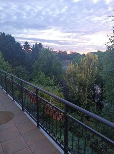 Vila Spy luxus solar energii sauně pools ergoline