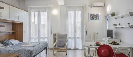 Fer et planche Ă repasser, Wi-Fi, literie fournie