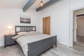 4 bedrooms, free WiFi - Beautiful Home in Tottenham (Tottenham)