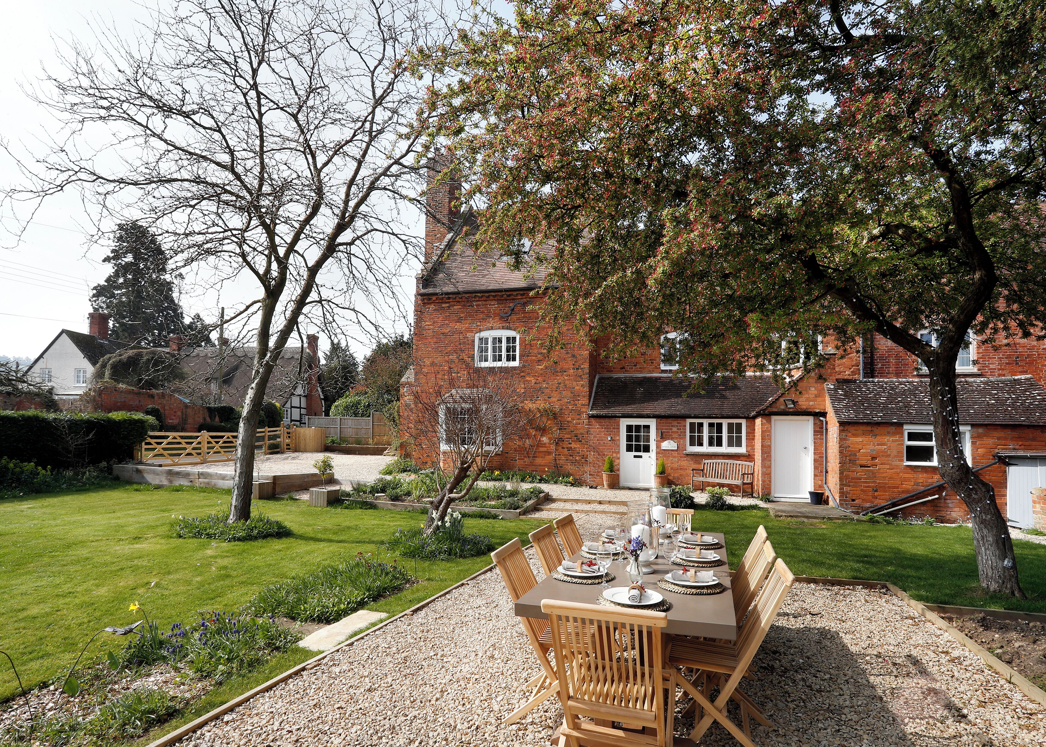 Cottage | Property grounds