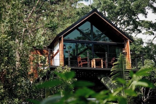 Whispering Waterfalls Treehouse