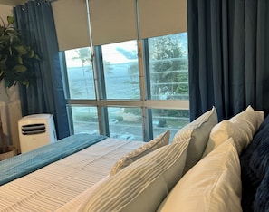 Room - Beach Front Studio Condo with Secluded Beaches  (Hauula)