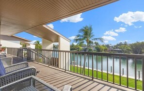 Terrace/patio - Beautiful Canal Front Tennisplace C32 Condo close to everything! NEW! (Sanibel)