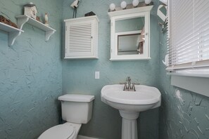 Shower, towels