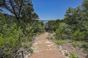 Property grounds - Luxury Lakefront Travis -Heated Pool/Games/Theater (Jonestown)