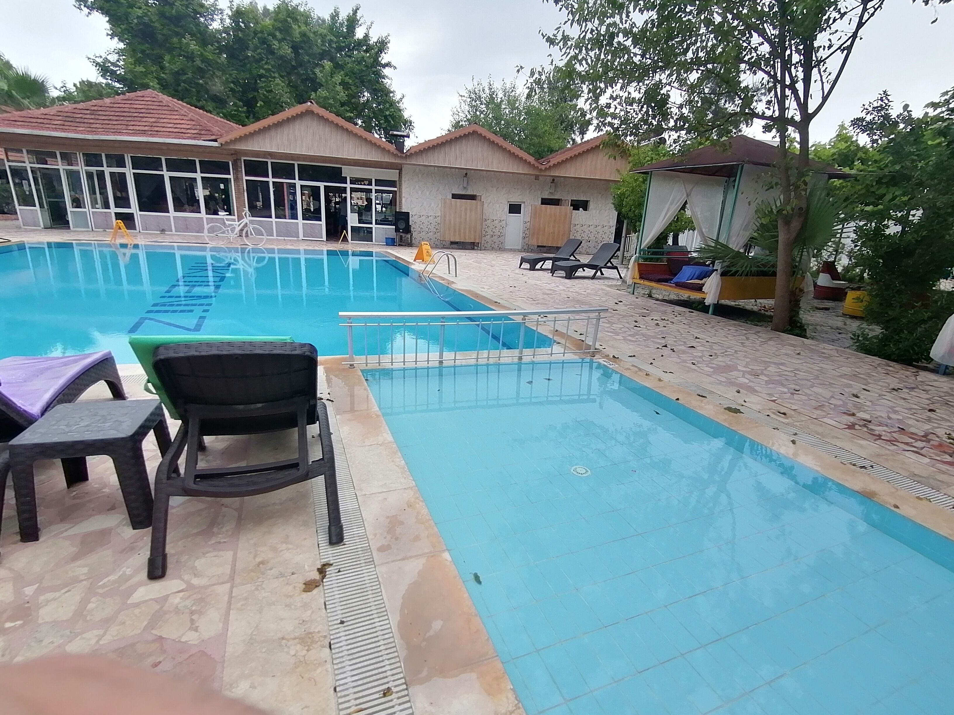 Outdoor pool, pool loungers