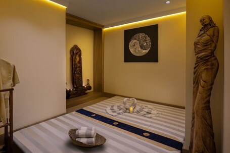 Crowne Plaza Istanbul Ortakoy Bosphorus, an IHG Hotel - Image 19