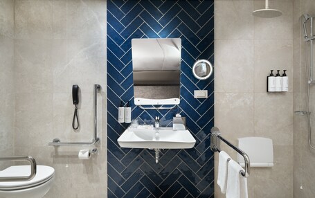 Crowne Plaza Istanbul Ortakoy Bosphorus, an IHG Hotel - Image 44