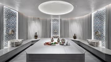 Sauna, Dampfbad, 3 Behandlungsräume, Massageanwendungen