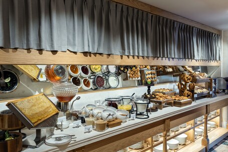 Crowne Plaza Istanbul Ortakoy Bosphorus, an IHG Hotel - Image 43
