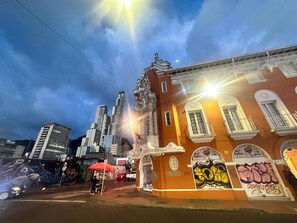 Front of property - Hotel Artistico Bogota (Bogotá)