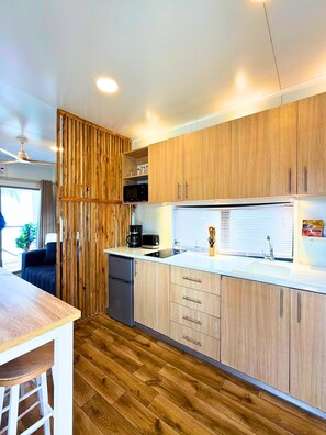 Mini-fridge, microwave, stovetop, coffee/tea maker - Zanzibar Beach House- South (Dongwe)