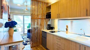 ๋ฏธ๋ ๋์ฅ๊ณ , ์ ์๋ ์ธ์ง, ์ฟกํ, ์ปคํผ/ํฐ ๋ฉ์ด์ปค