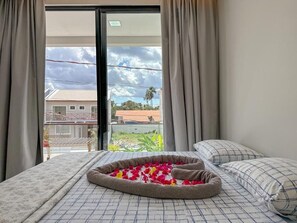 5 quartos, ferros/tábuas de passar roupa, Wi-Fi, roupa de cama