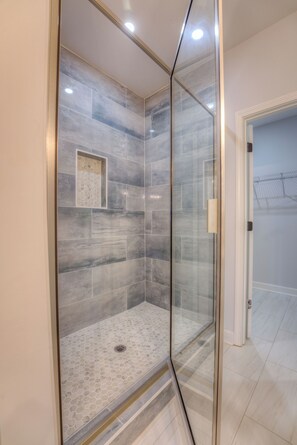 Hårtørrer, håndklæder, Sæbe, Shampoo