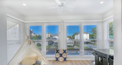 Private Home - 1 Block to ocean- Private Fenced in Yard - Pet Friendly